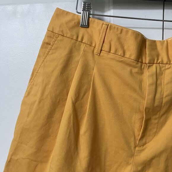 Gap Pleated Khaki Shorts Womens 16 Yellow Cotton Preppy - Picture 2 of 12